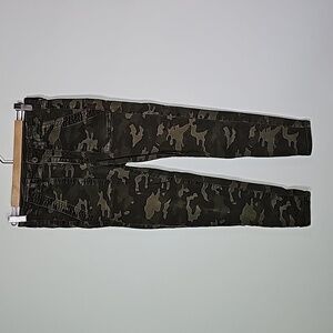 American Eagle next level stretch size 4 camo high rise cropped jeggings